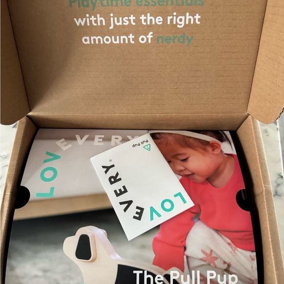 Lovevery The Pull Pup - Picture 2 of 3